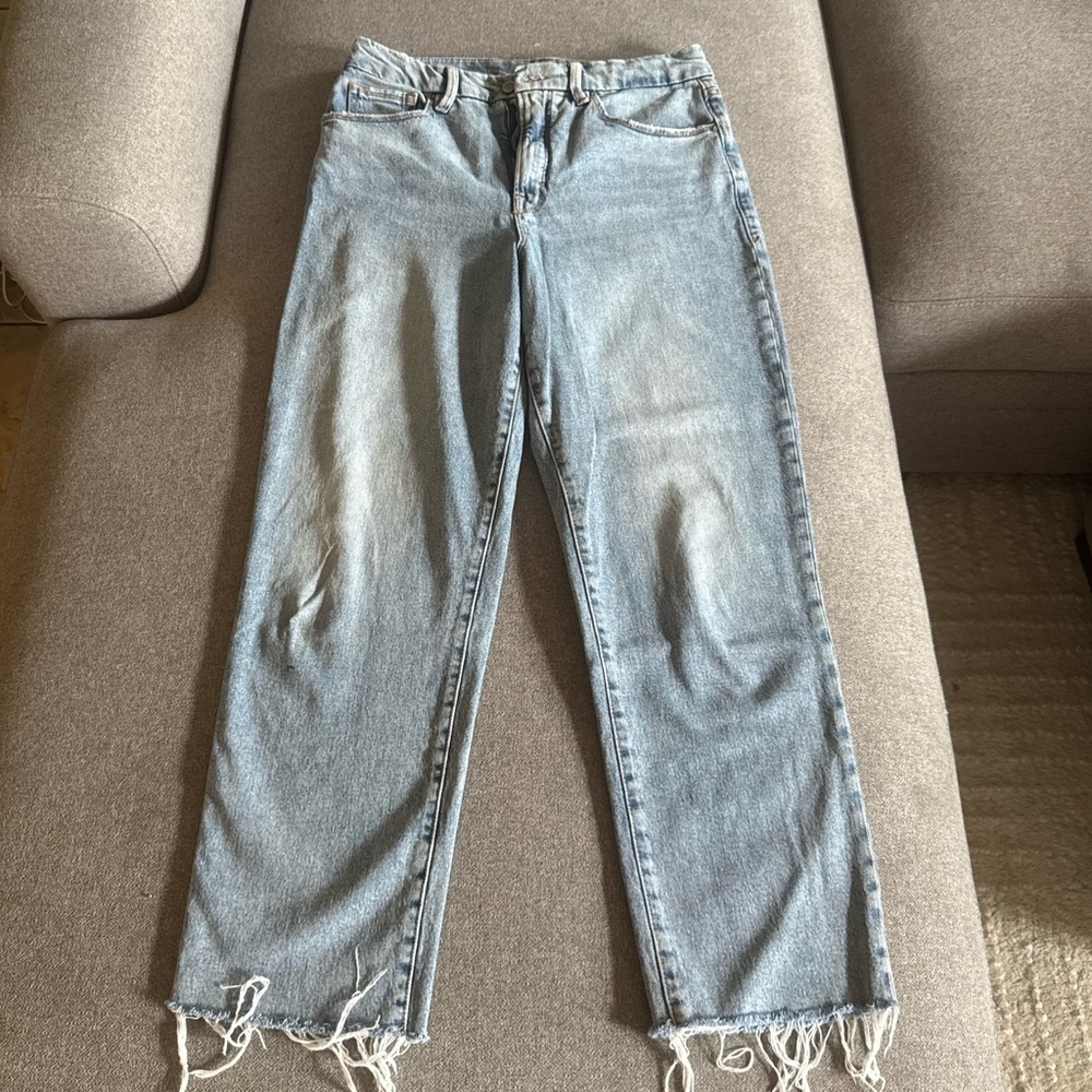 Good American Light Blue Straight-Cropped Jeans